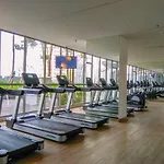 New Fully Furnished Studio Apartment At Gold Coast Pik By Travelio
