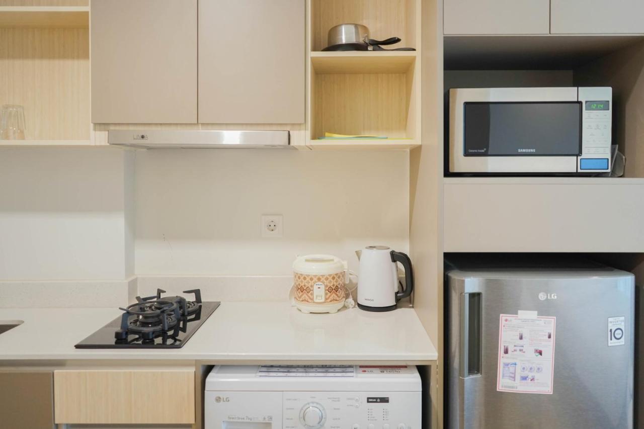 New Fully Furnished At Gold Coast Pik By Travelio Apartemen