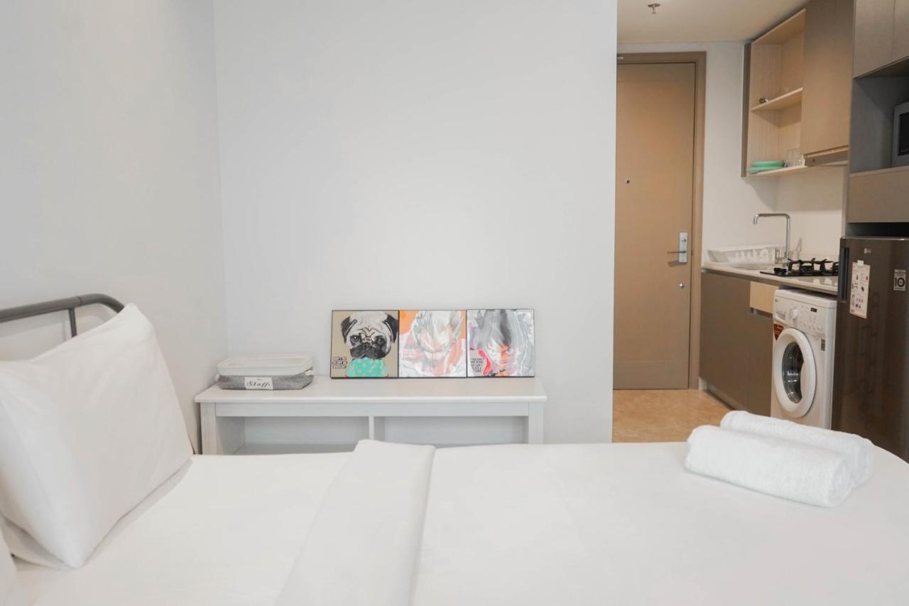 Apartemen New Fully Furnished At Gold Coast Pik By Travelio Jakarta