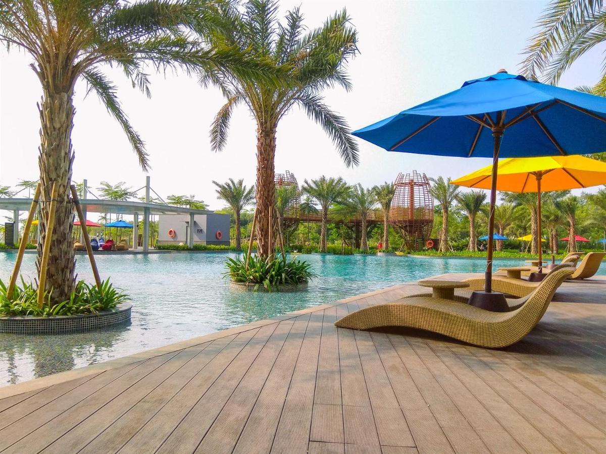 New Fully Furnished At Gold Coast Pik By Travelio Apartemen